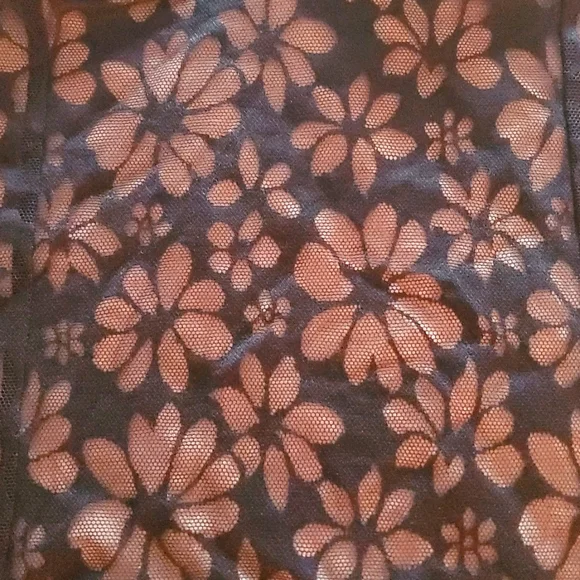 Victoria Secret Floral Black Camisole Top With Underwire And Lace - Picture 2 of 7